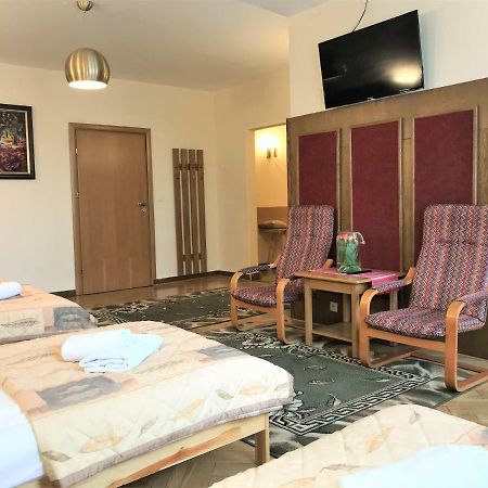 Pensjonat Adria Zakopane Exteriör bild