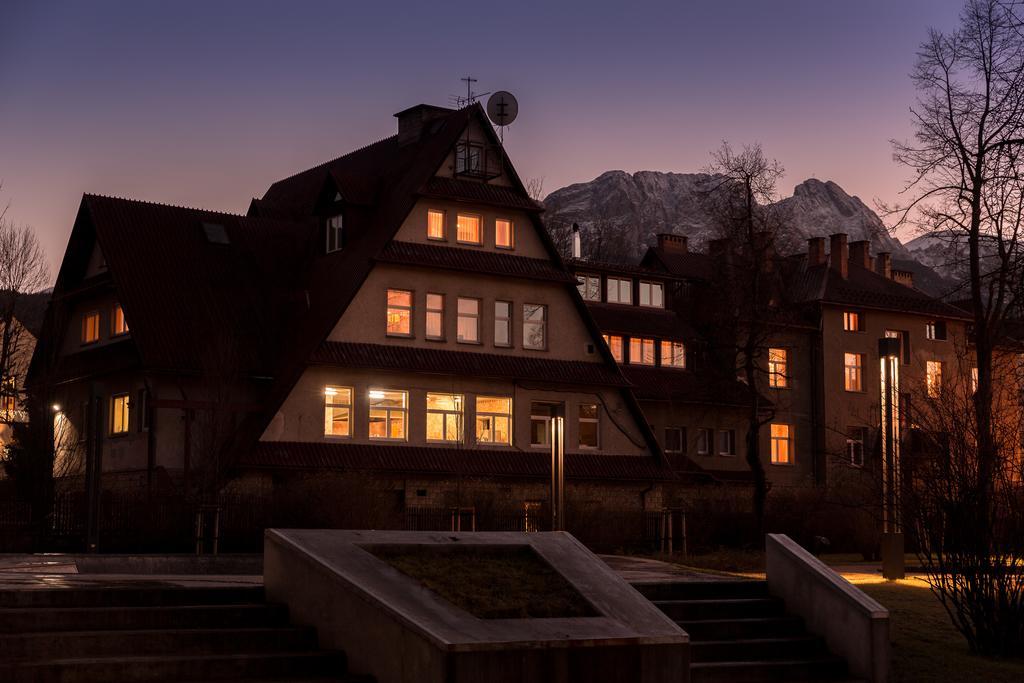 Pensjonat Adria Zakopane Exteriör bild